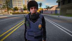 Сотрудник полиции в форме и шлеме для GTA San Andreas